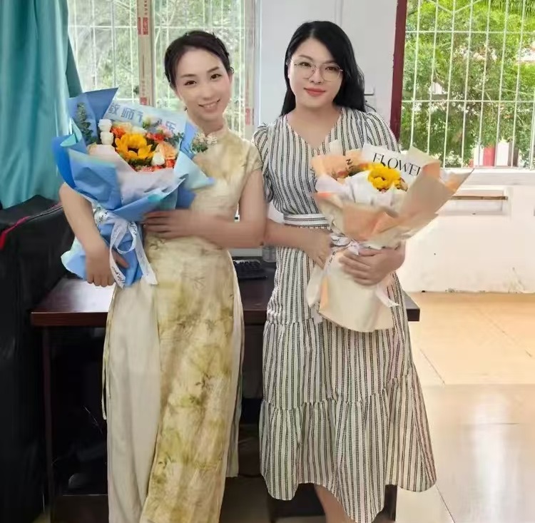 不负“师光”,向阳而生―― 颜射
教师节主题活动