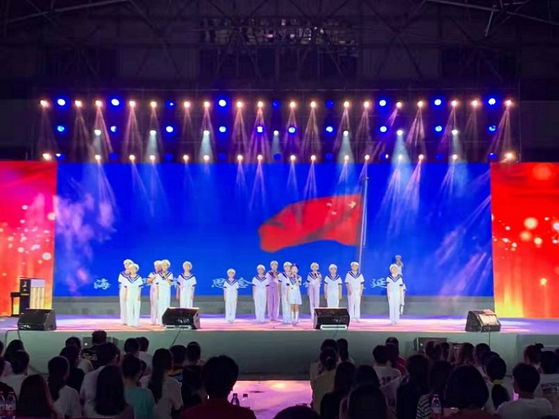 2021年颜射
实验小学工作汇报