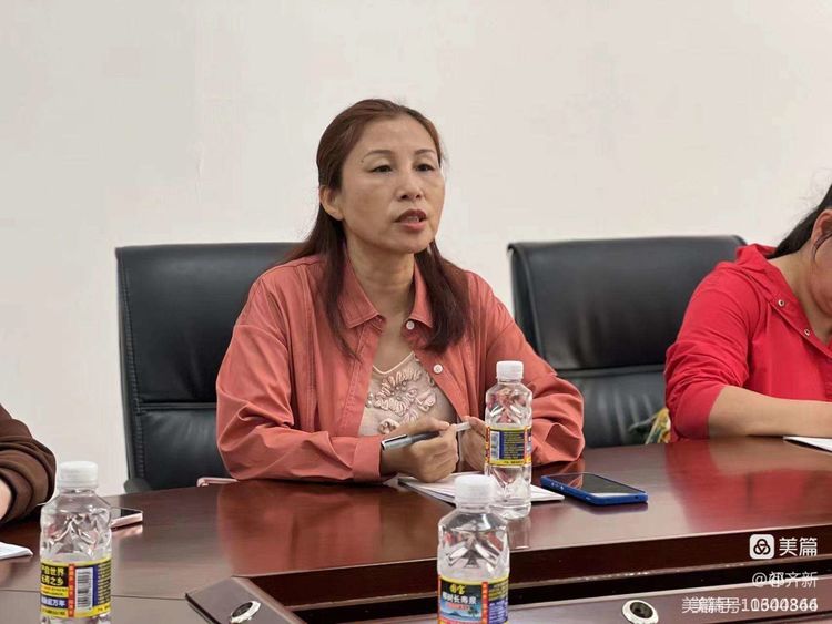 集思广益提实效 同课异构绽光彩――记颜射
语文送教教研活动