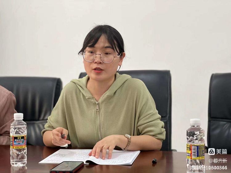 集思广益提实效 同课异构绽光彩――记颜射
语文送教教研活动