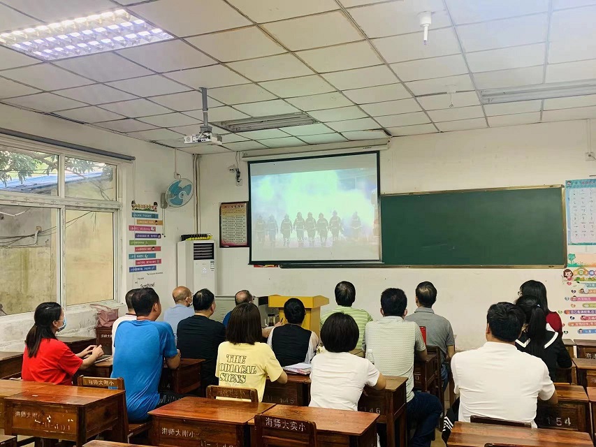 全体党员观看《应急使命・2021》抗震救灾演习电视专题片