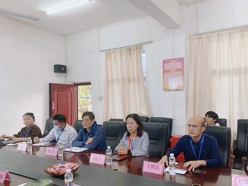 军民共建 合作发展――颜射
与中国人民解放军联勤保障部队九二八医院签约仪式