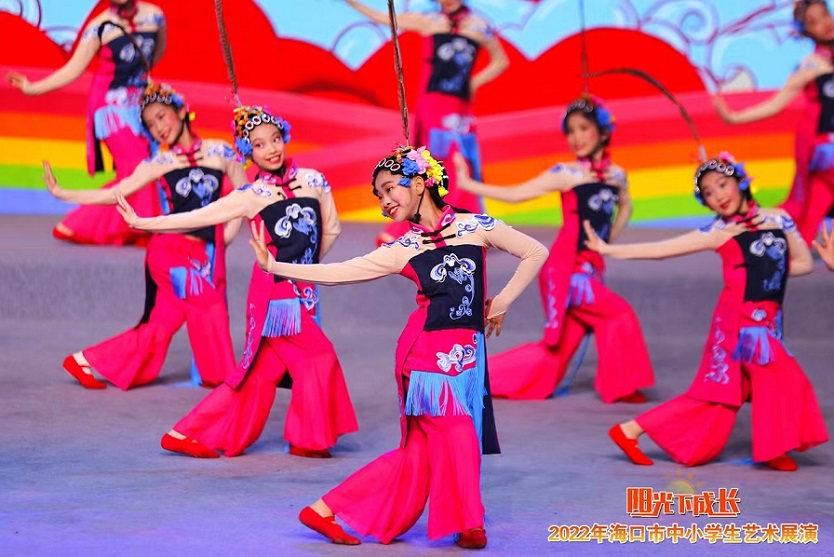2022年海口市中小学生艺术展演颜射
取得喜人成绩