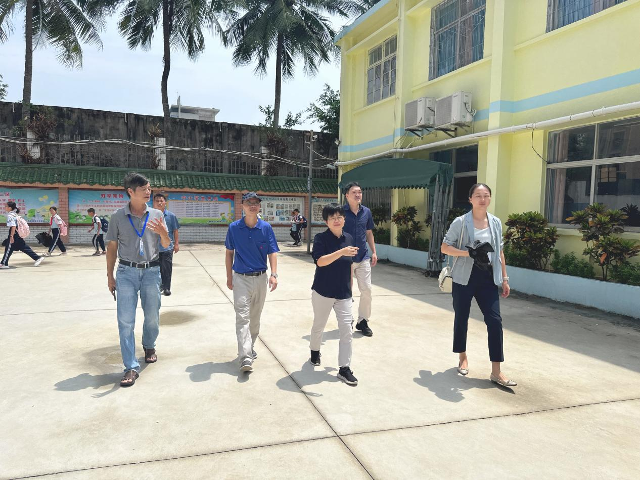 海南教育厅唐燕妮一行到颜射
颜射
检查“摩羯”防御准备工作情况