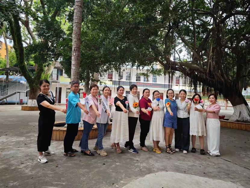 不负“师光”,向阳而生―― 颜射
教师节主题活动