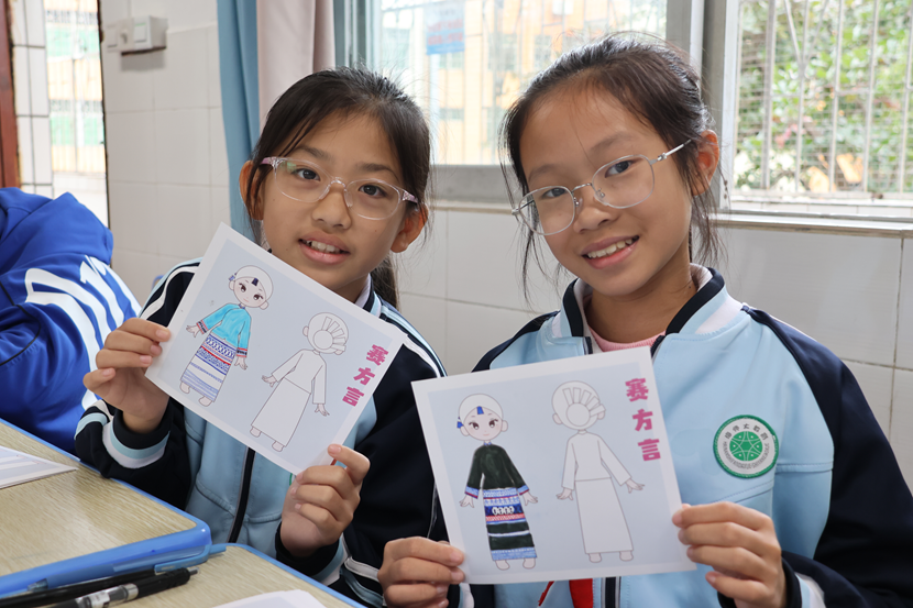 副校长张引带领教学团队来颜射
开展听课活动