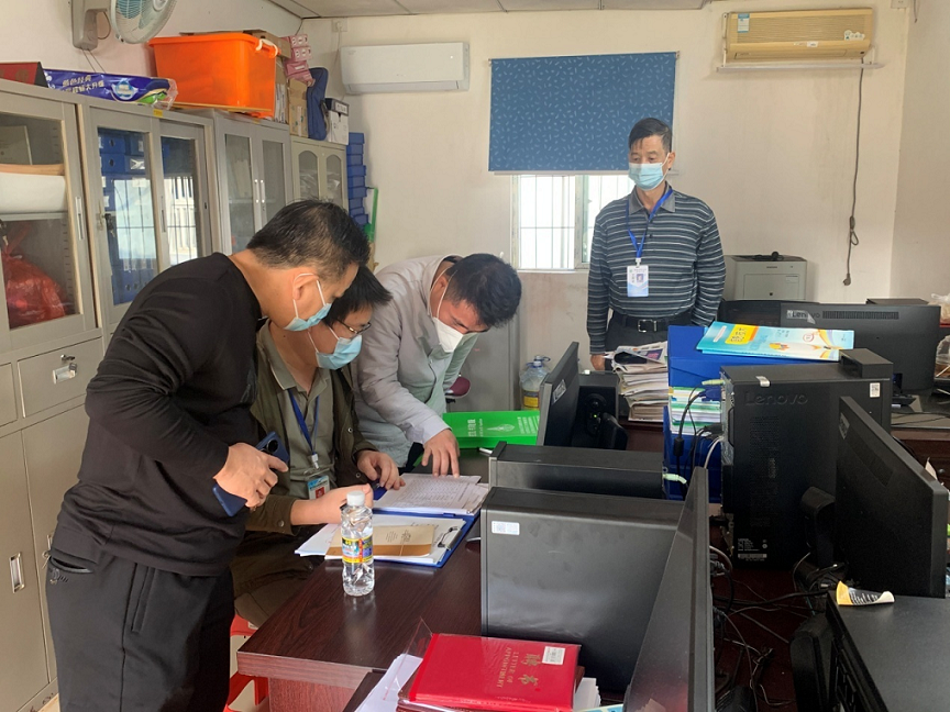 琼山区疾病预防控制中心一行莅临颜射
对近期新冠病毒感染疫情进行督导