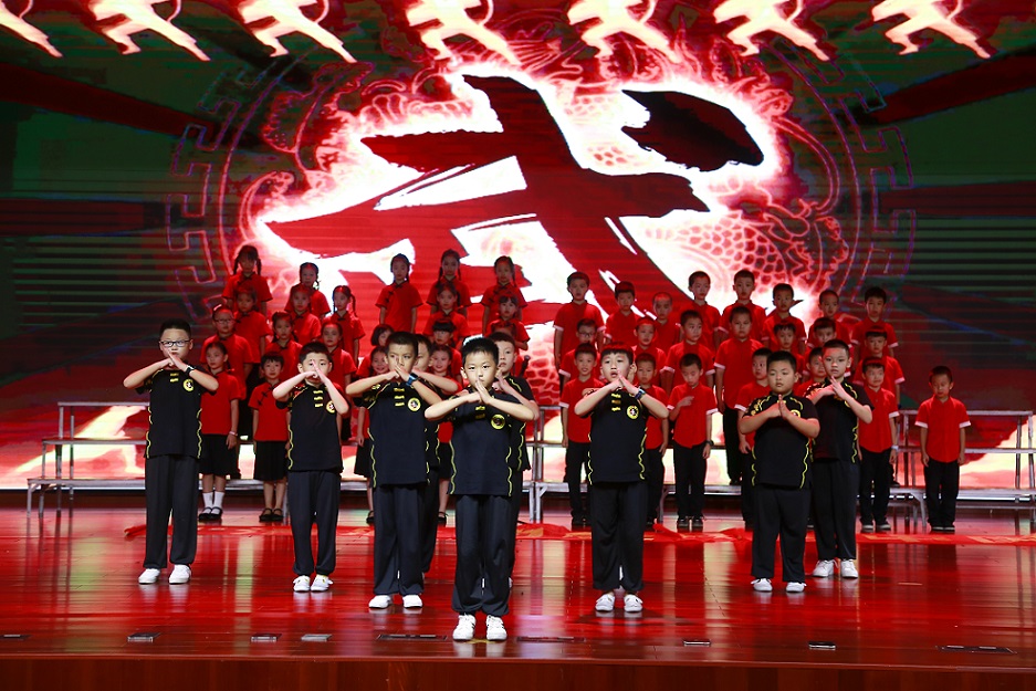 颜射
实验小学喜迎中国共产党百年华诞暨庆“六一”国际儿童节文艺汇演